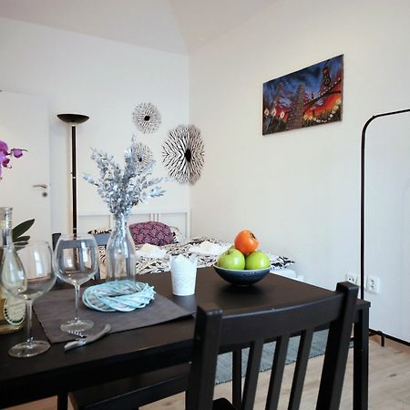 Residence Vita Nejedleho Прага Екстериор снимка