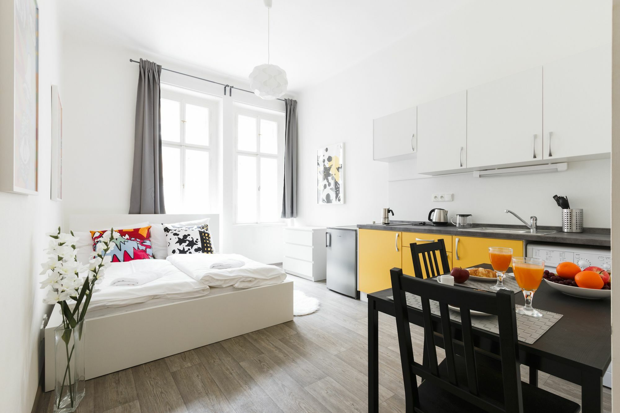 Residence Vita Nejedleho Прага Екстериор снимка