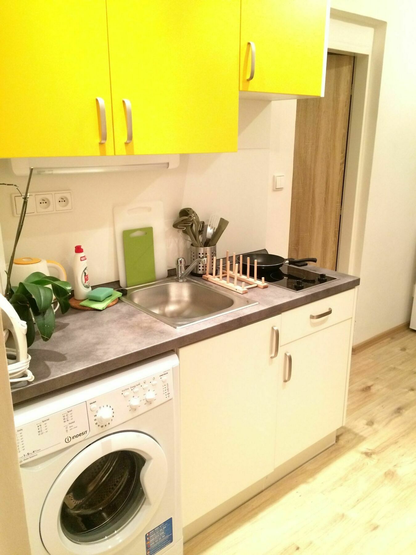 Residence Vita Nejedleho Прага Екстериор снимка